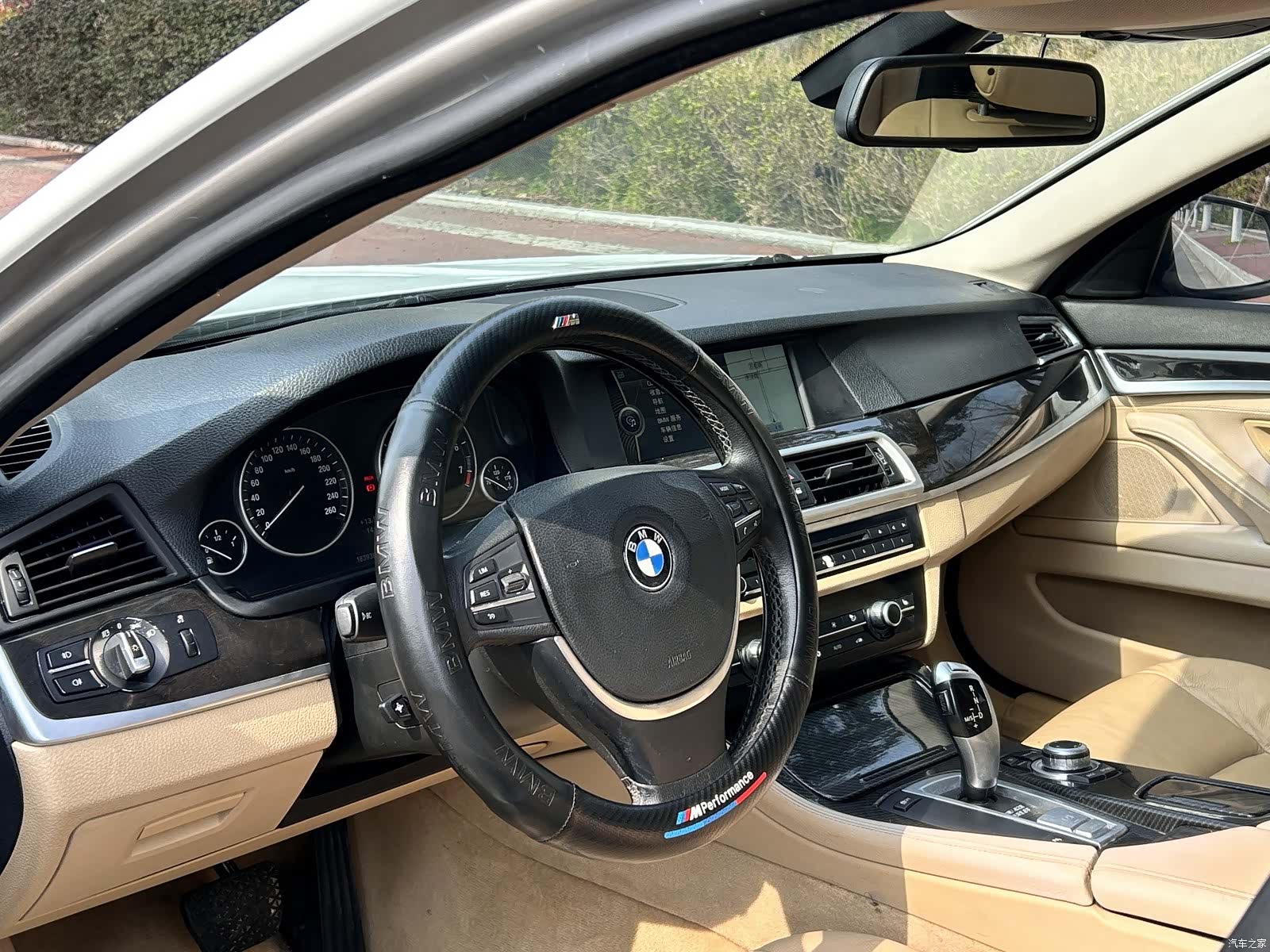 BMW 5 Series, 2012 8
