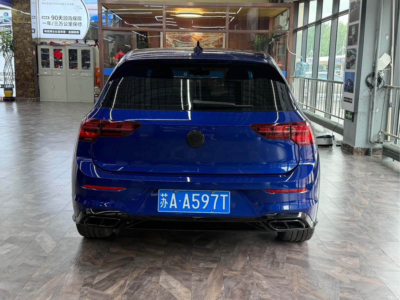 Volkswagen Golf, 2023 все фото