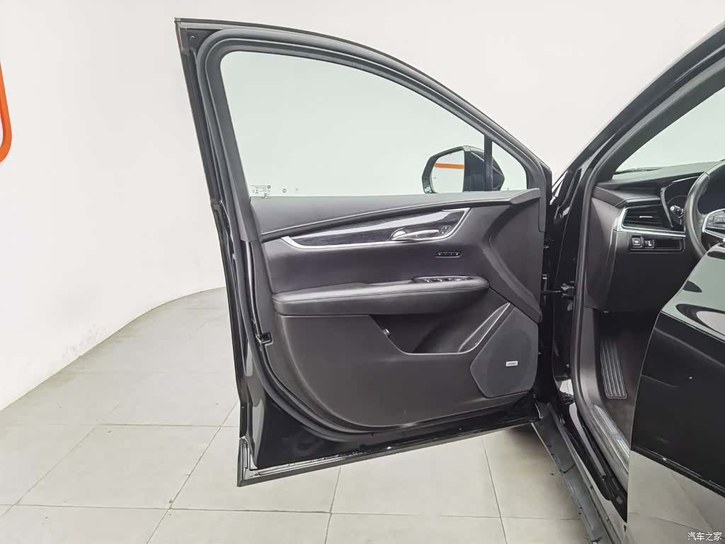 Cadillac XT5, 2022 8