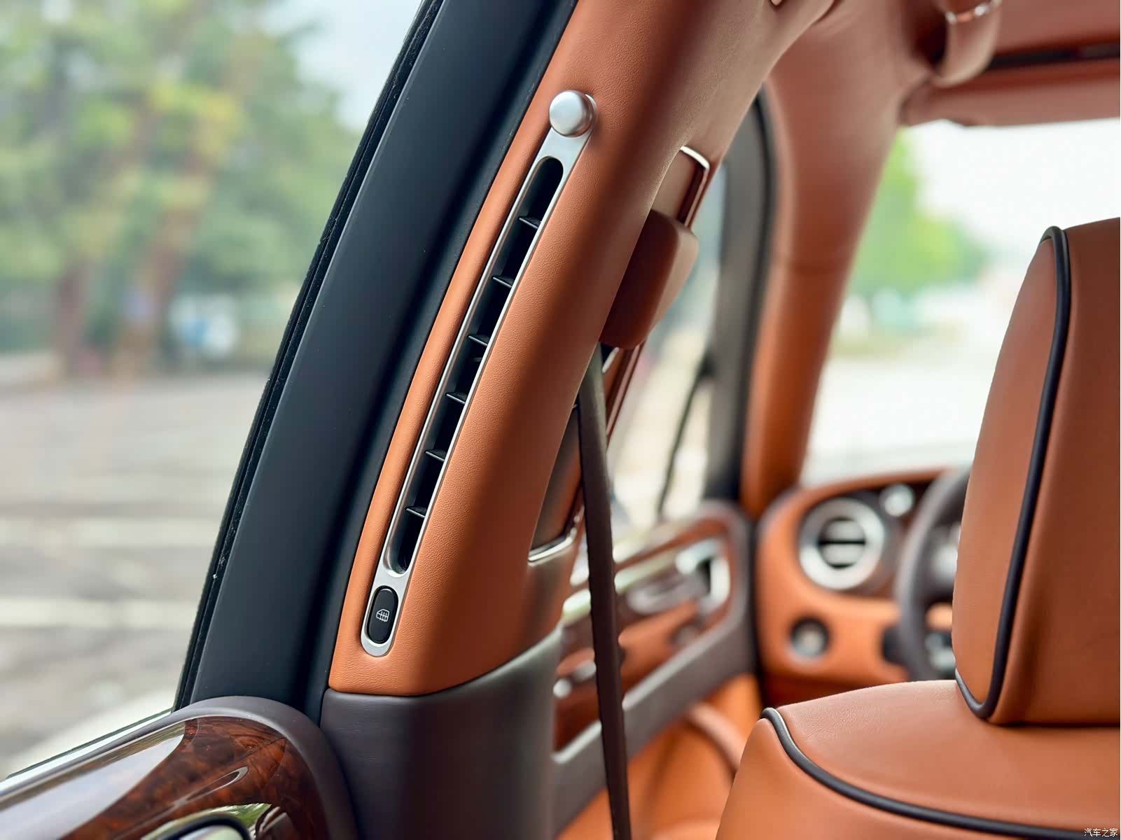 Bentley Flying Spur, 2012 45