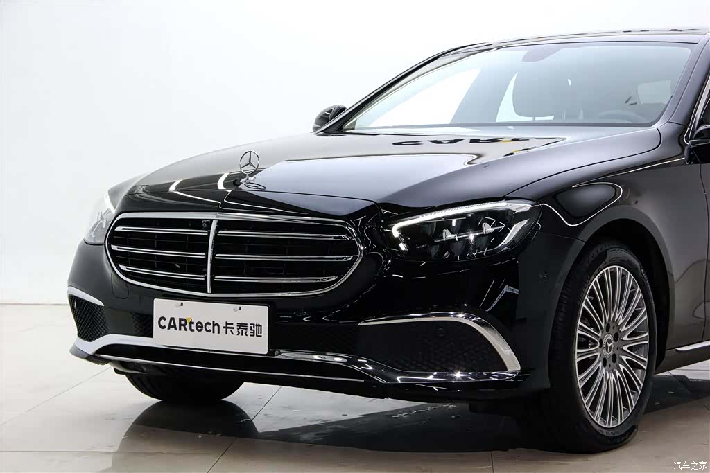 Mercedes-Benz E-Class, 2023 10