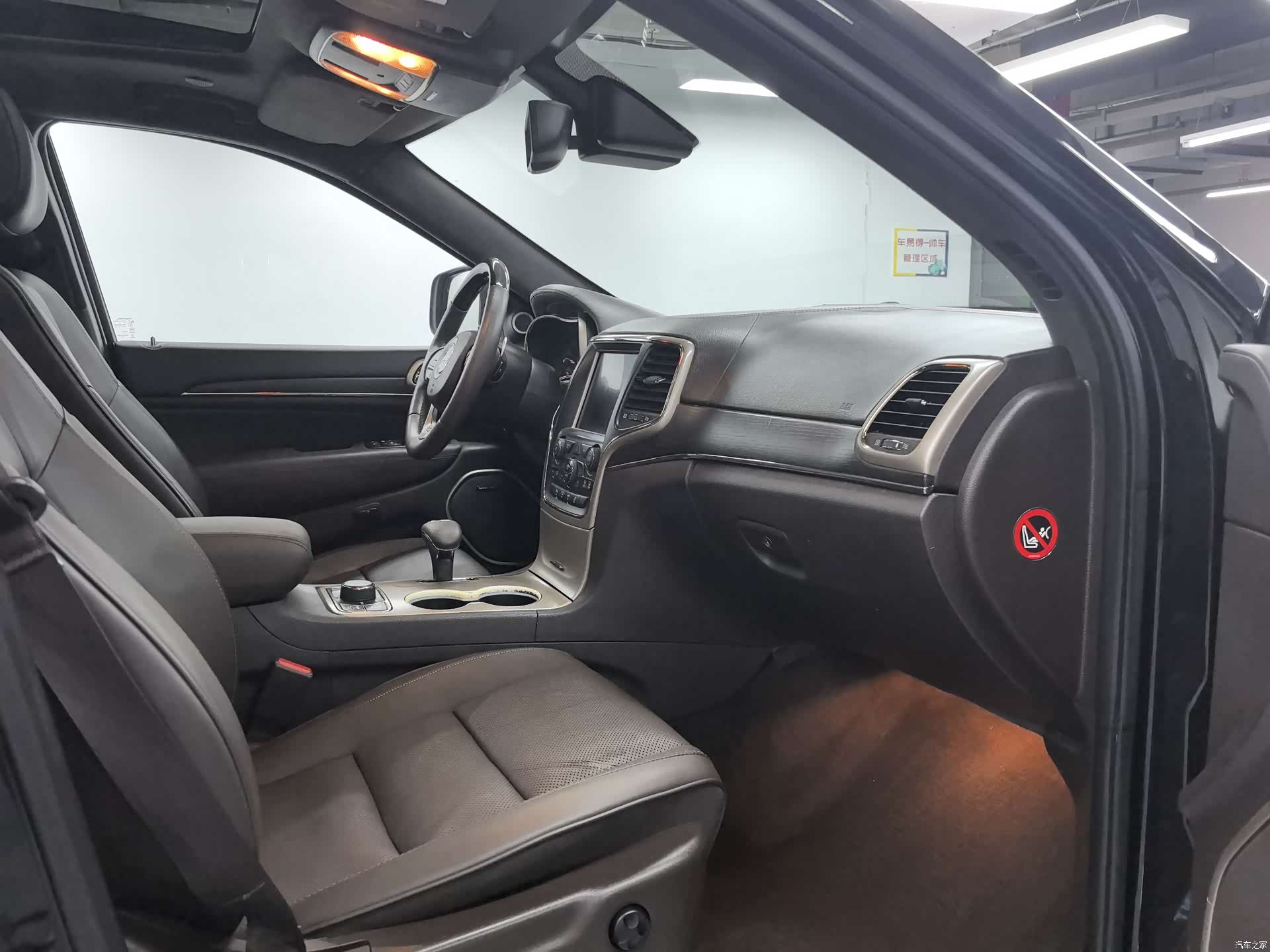Jeep Grand Cherokee, 2015 все фото