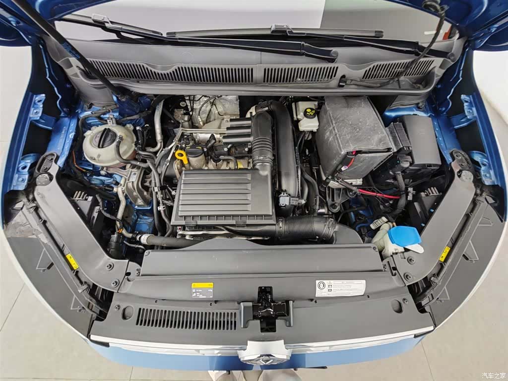 Volkswagen L, 2018 6