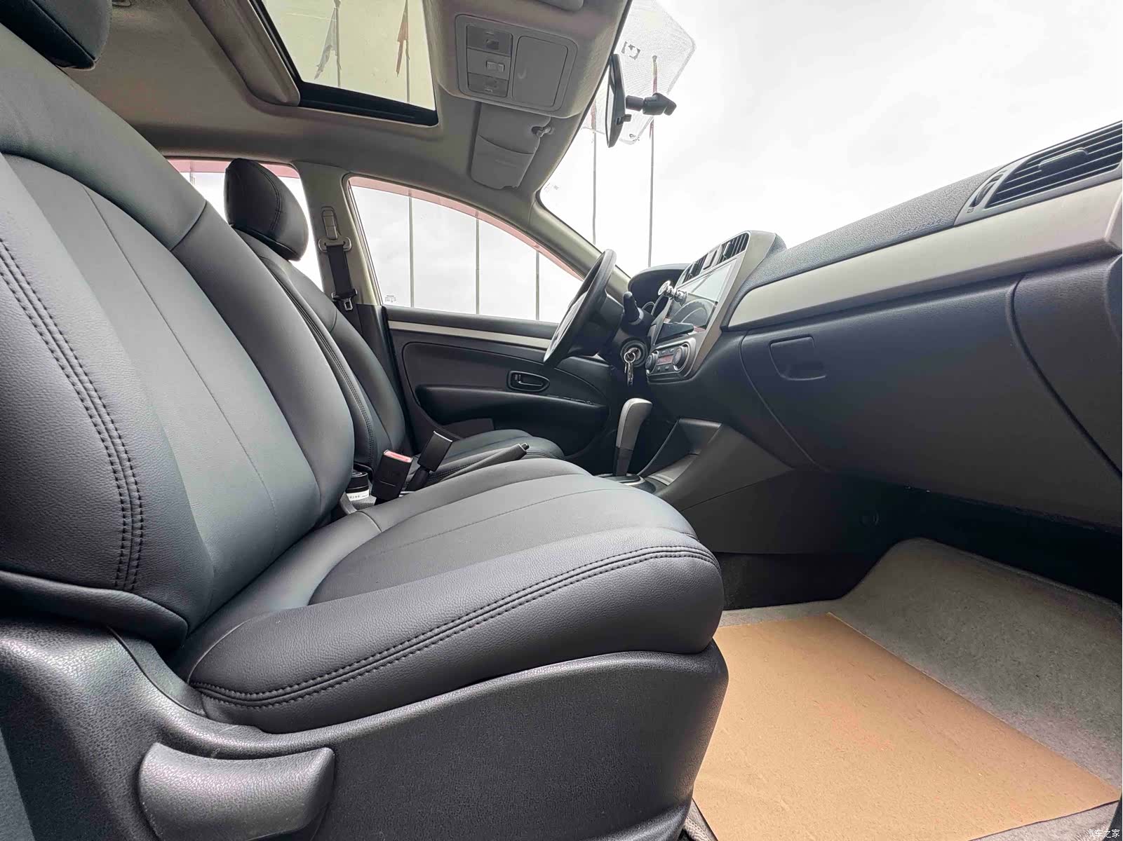 Nissan Sylphy, 2017 все фото