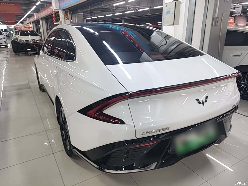 Wuling Starlight, 2024 все фото