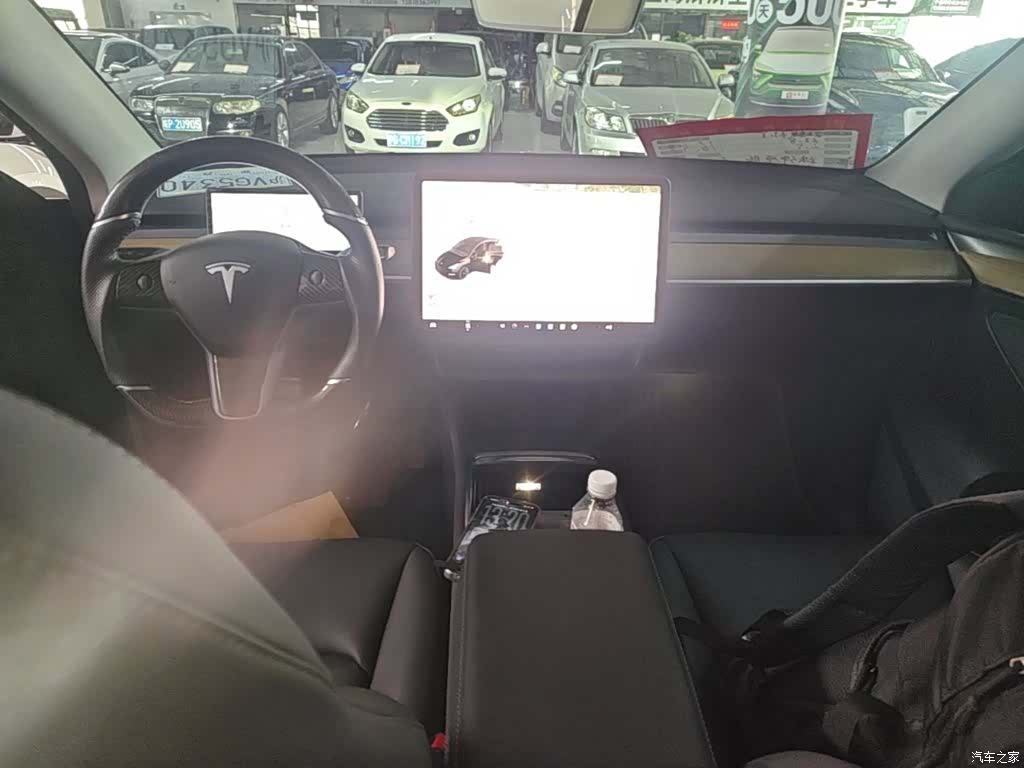 Tesla Model Y, 2022 10