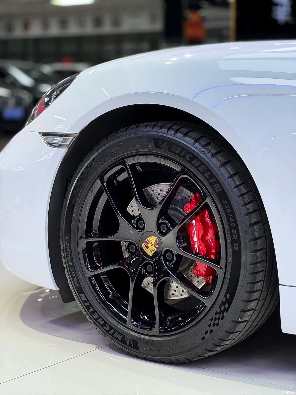 Porsche Cayman, 2019 15