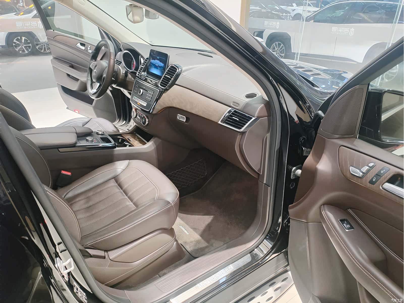 Mercedes-Benz GLE, 2017 10