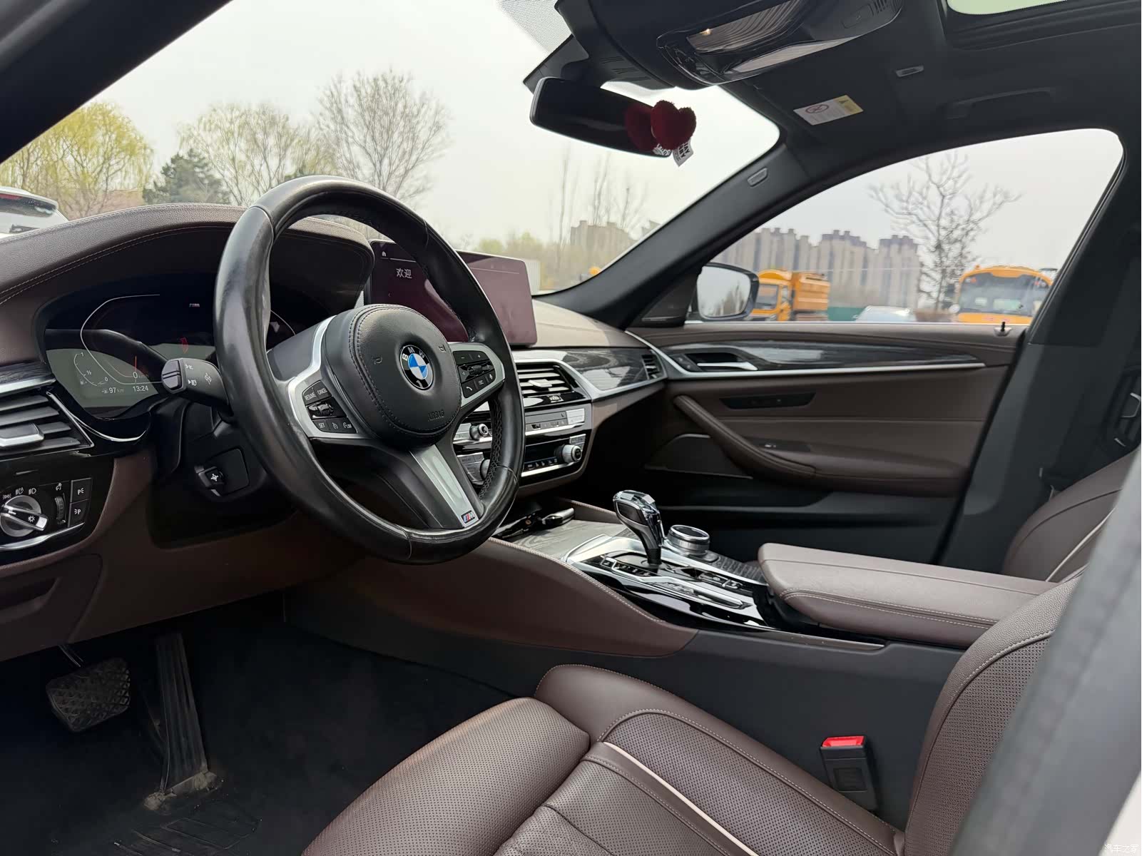 BMW 5 Series, 2021 4