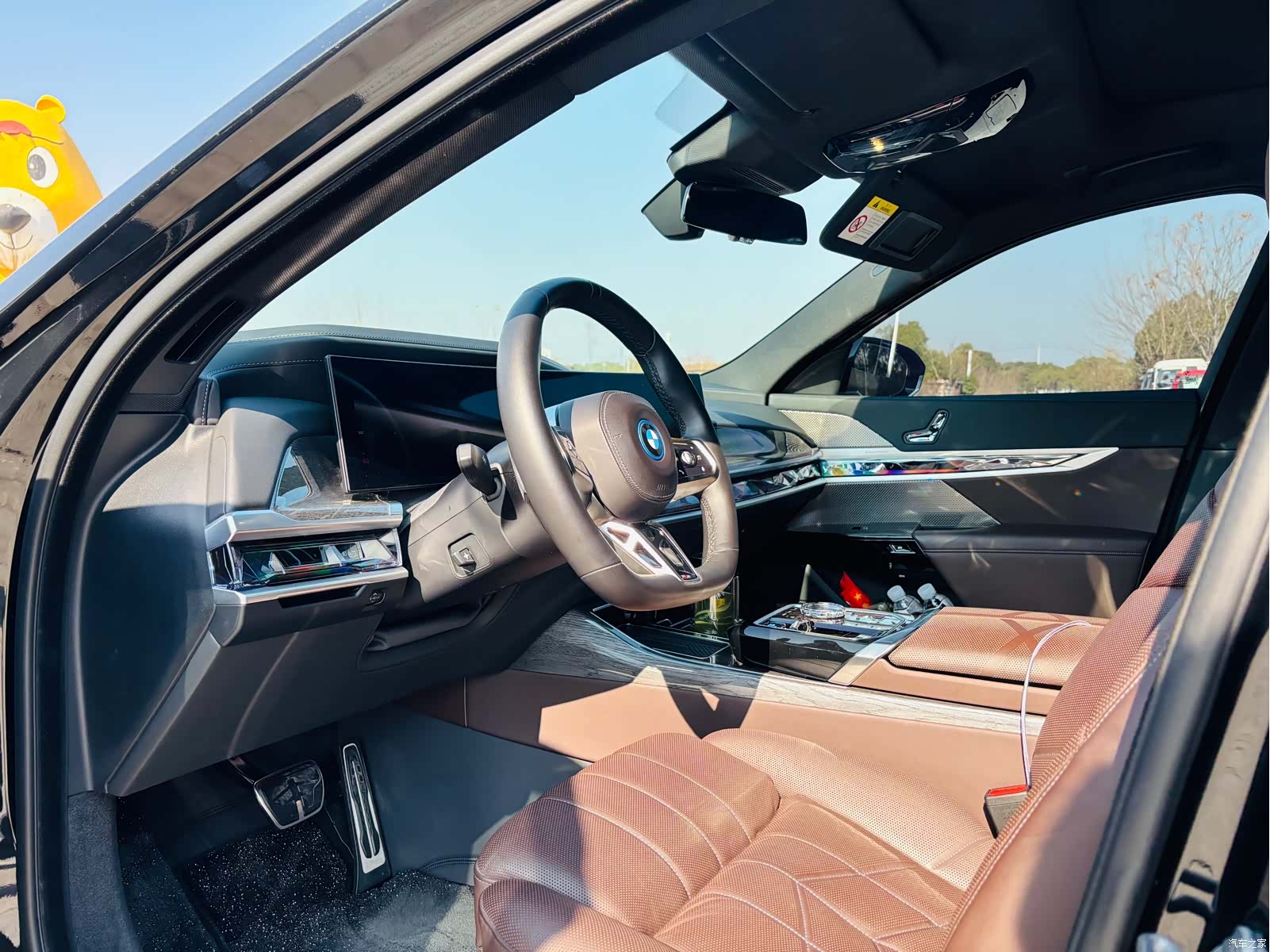 BMW i7, 2023 все фото
