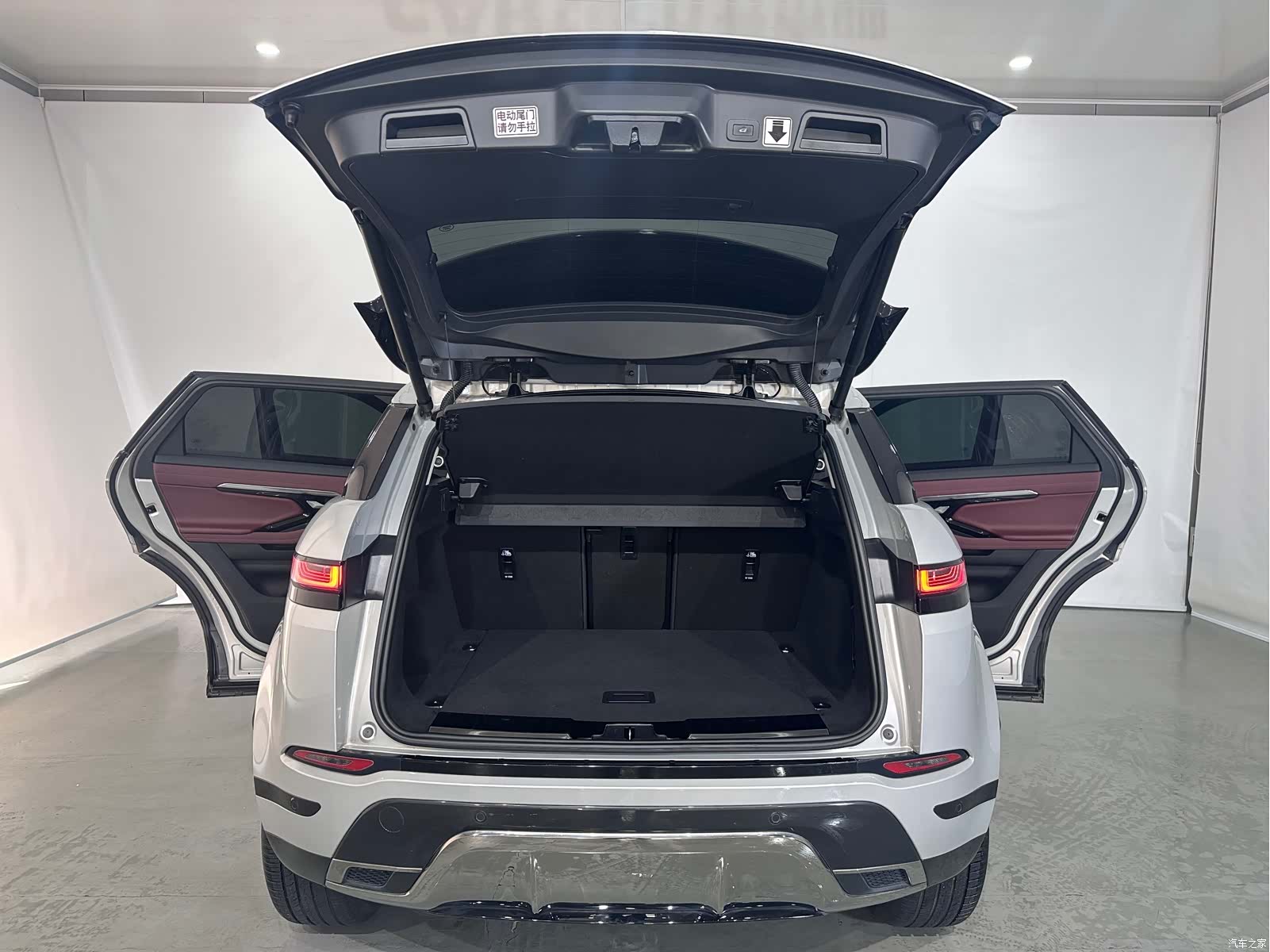 Land Rover Range Rover, 2023 17