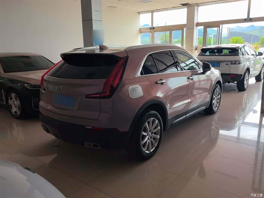 Cadillac XT4, 2020 8