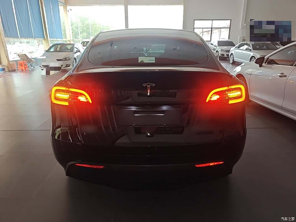 Tesla Model Y, 2022 6