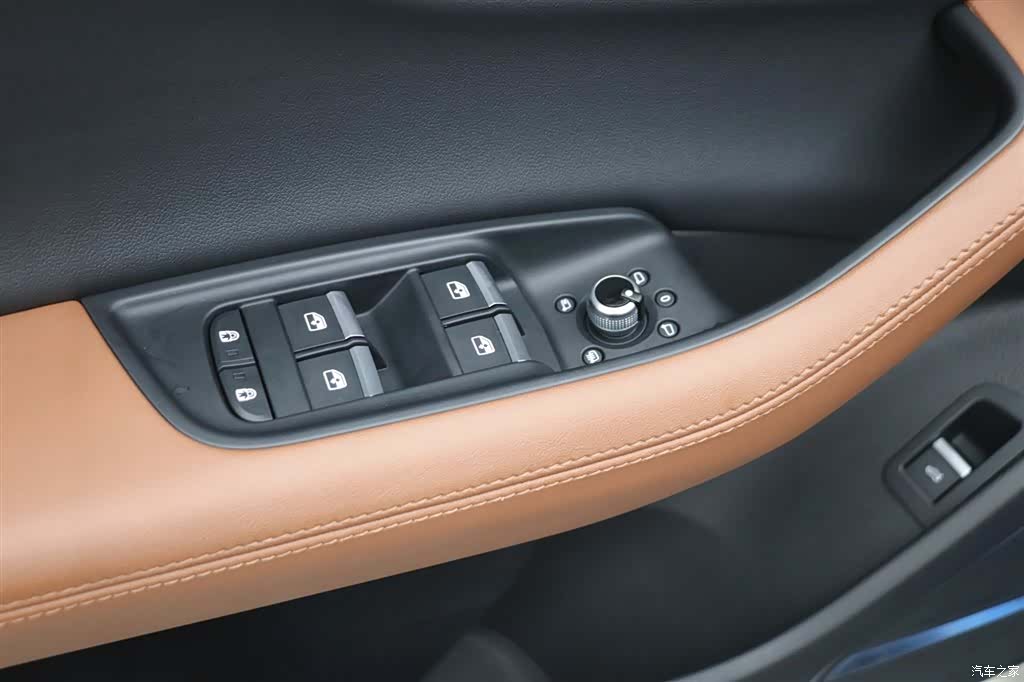 Audi Q7, 2023 13