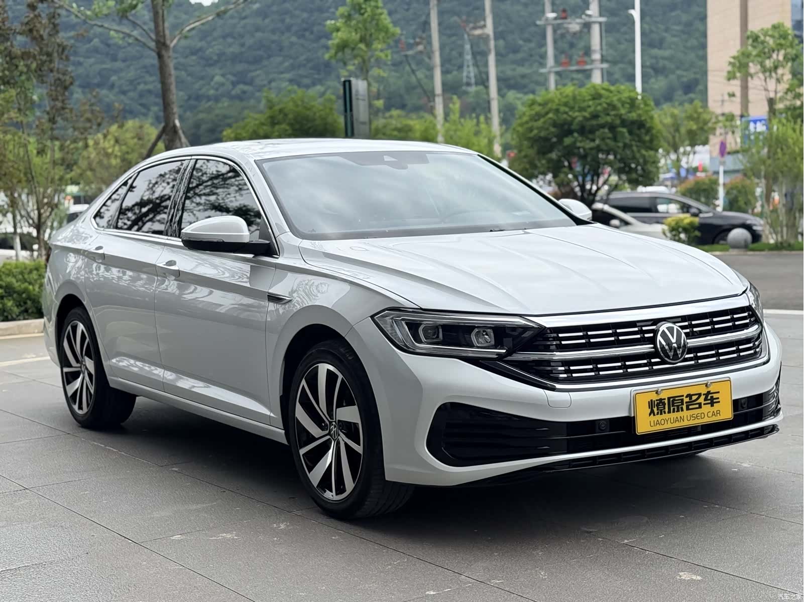 Volkswagen Sagitar, 2024 3
