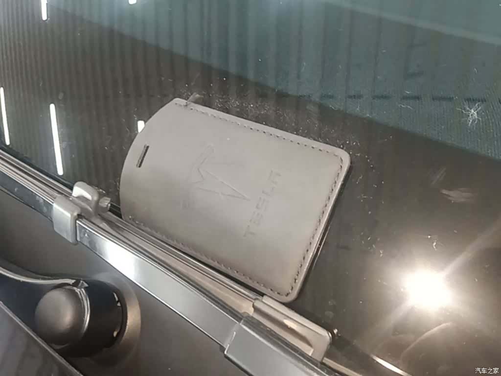 Tesla Model Y, 2024 9