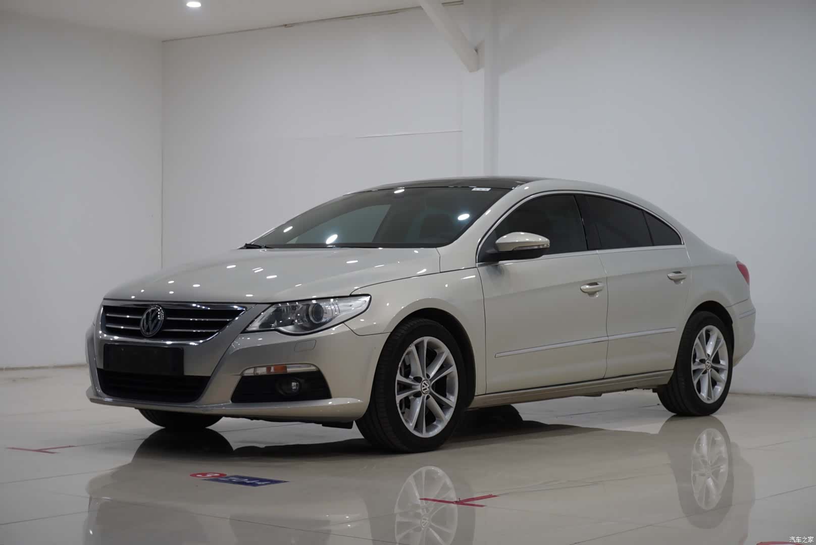 Volkswagen CC, 2011 1