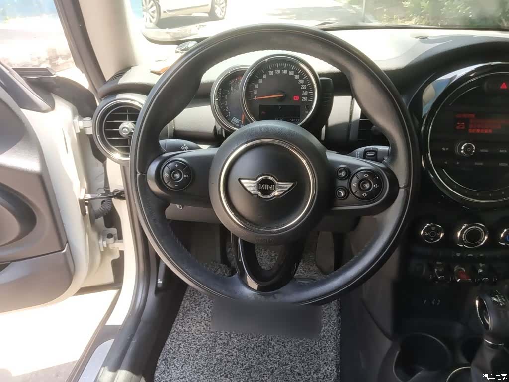 Mini ONE+, 2015 3
