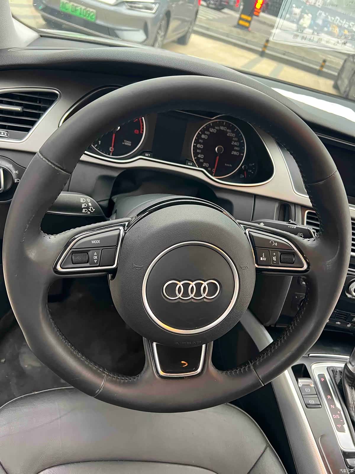 Audi A4L, 2015 8
