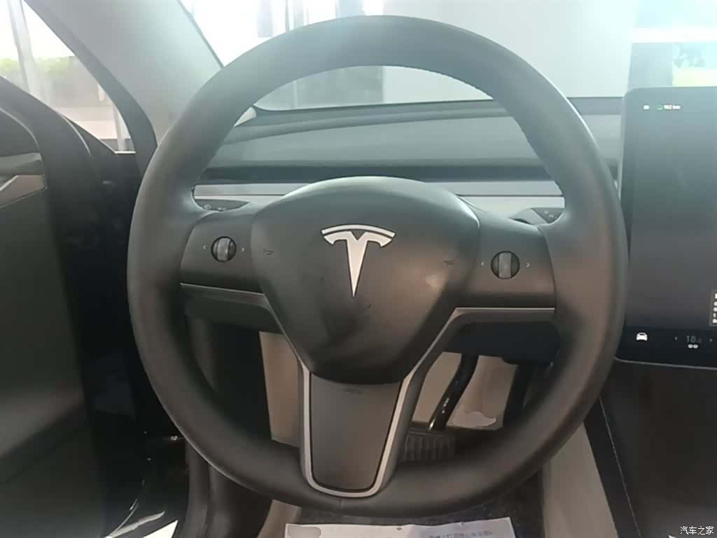 Tesla Model Y, 2024 11