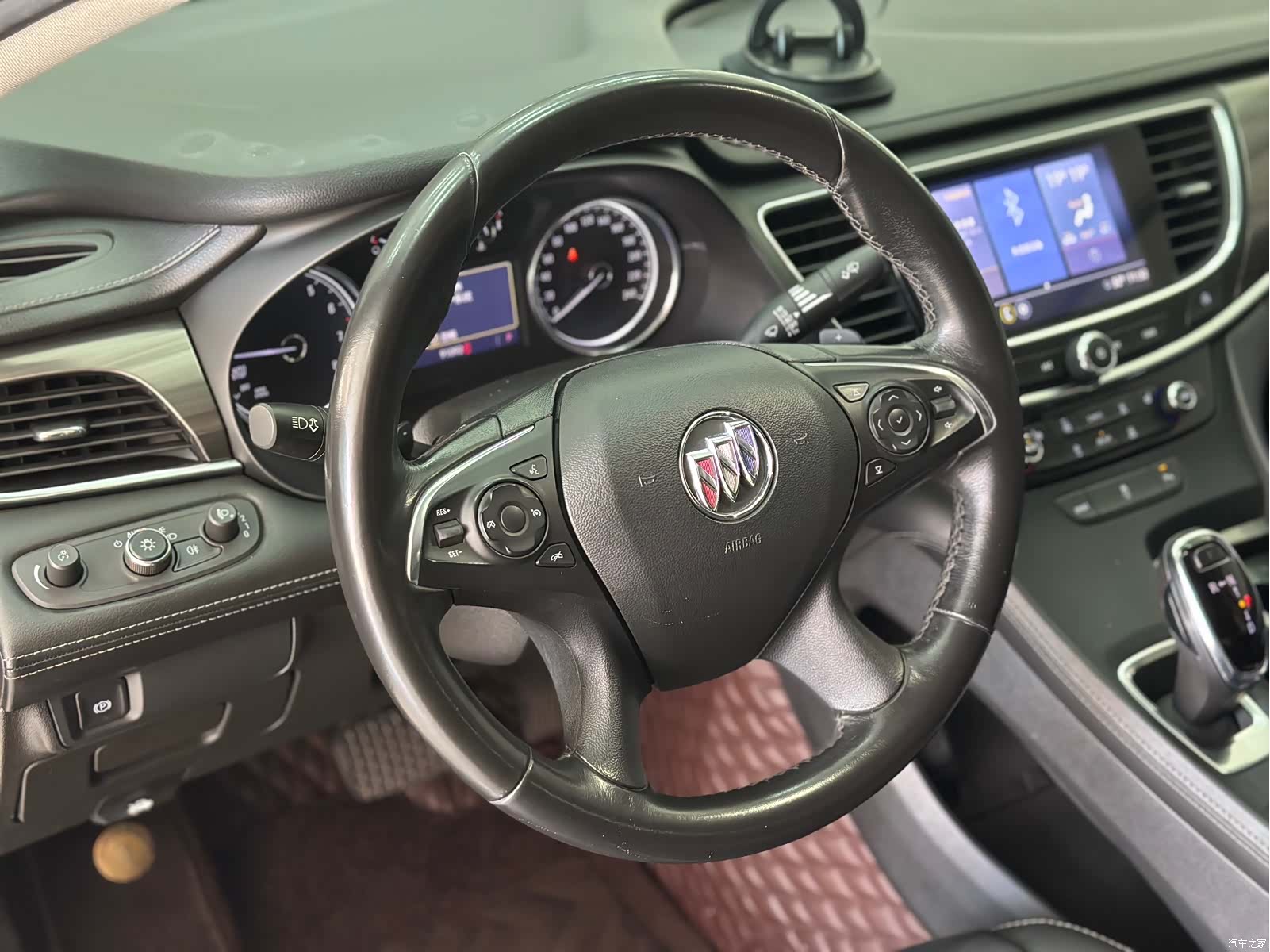 Buick LaCrosse, 2022 6