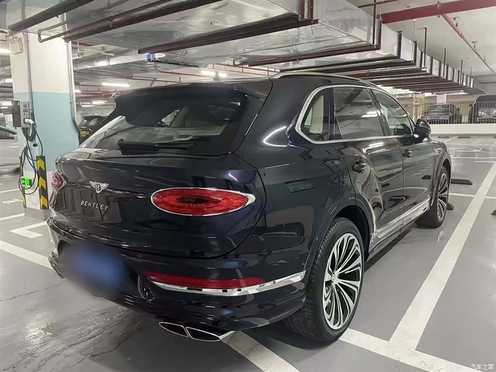Bentley Bentayga, 2020 все фото