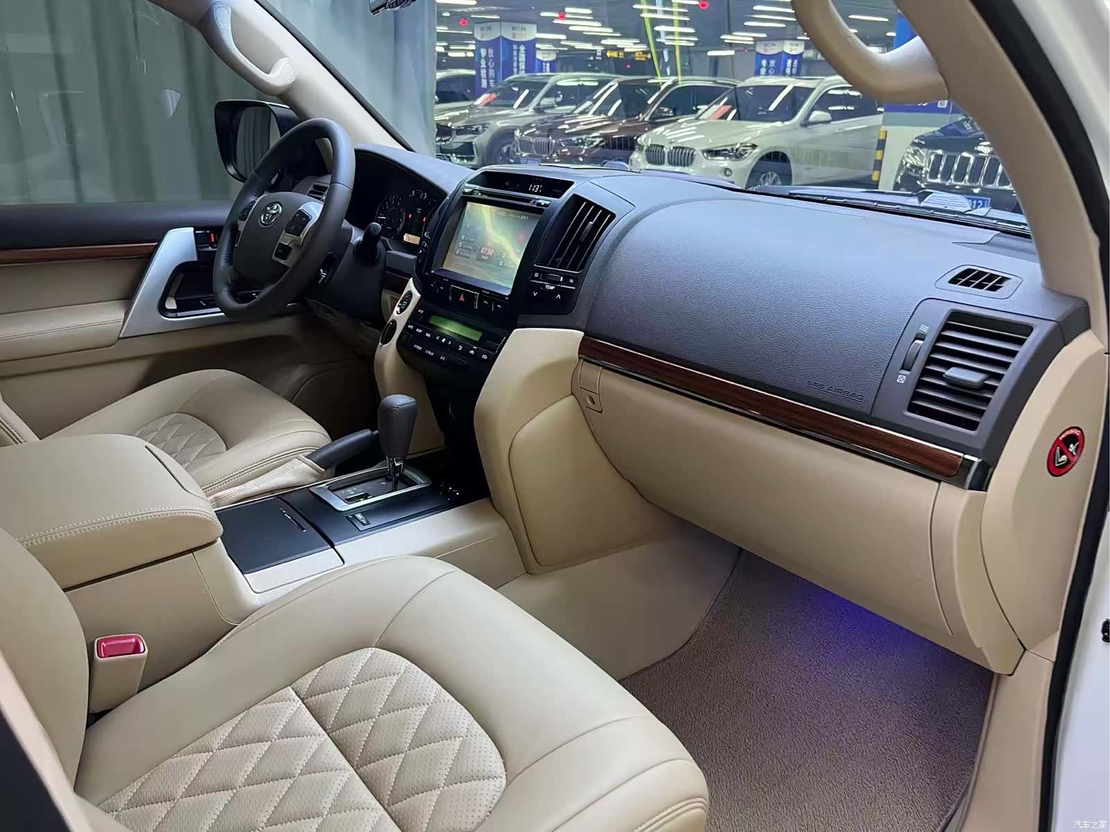 Toyota Land Cruiser, 2015 13