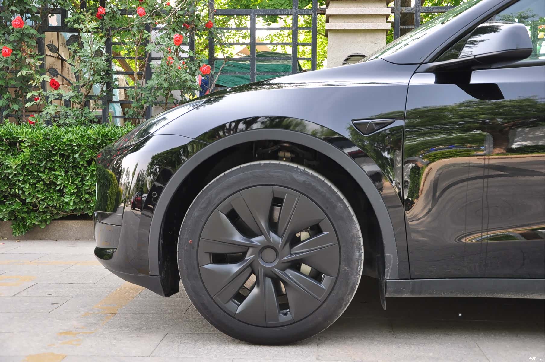 Tesla Model Y, 2023 12