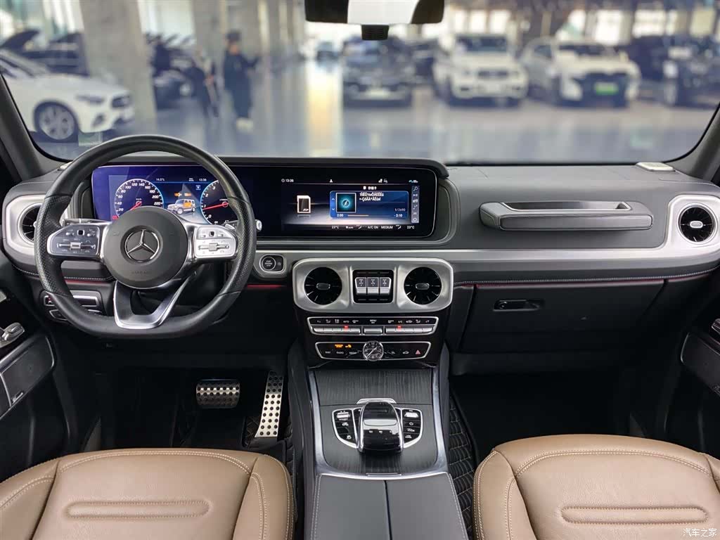 Mercedes-Benz G-Class, 2023 11