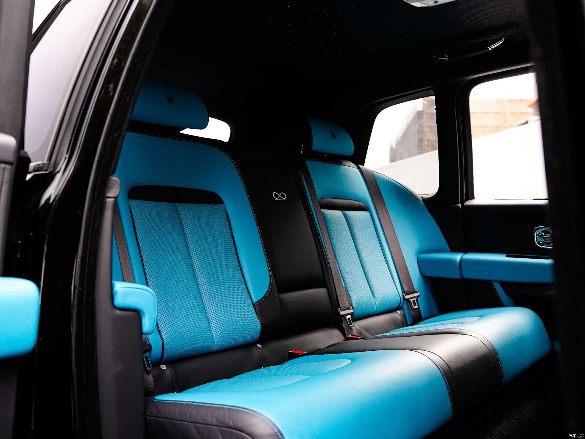 Rolls-Royce Cullinan, 2021 11