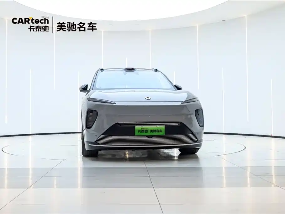 NIO ES8