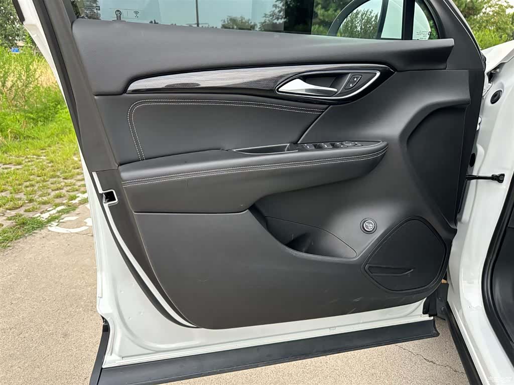 Buick Envision, 2023 13