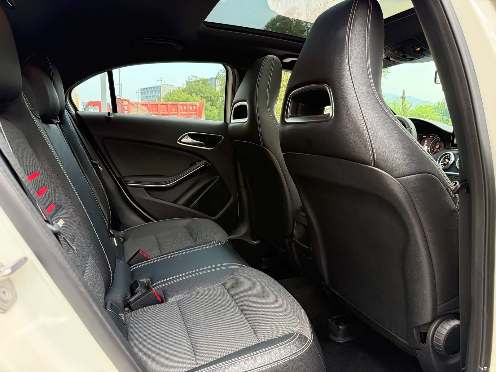 Mercedes-Benz A-Class, 2018 11