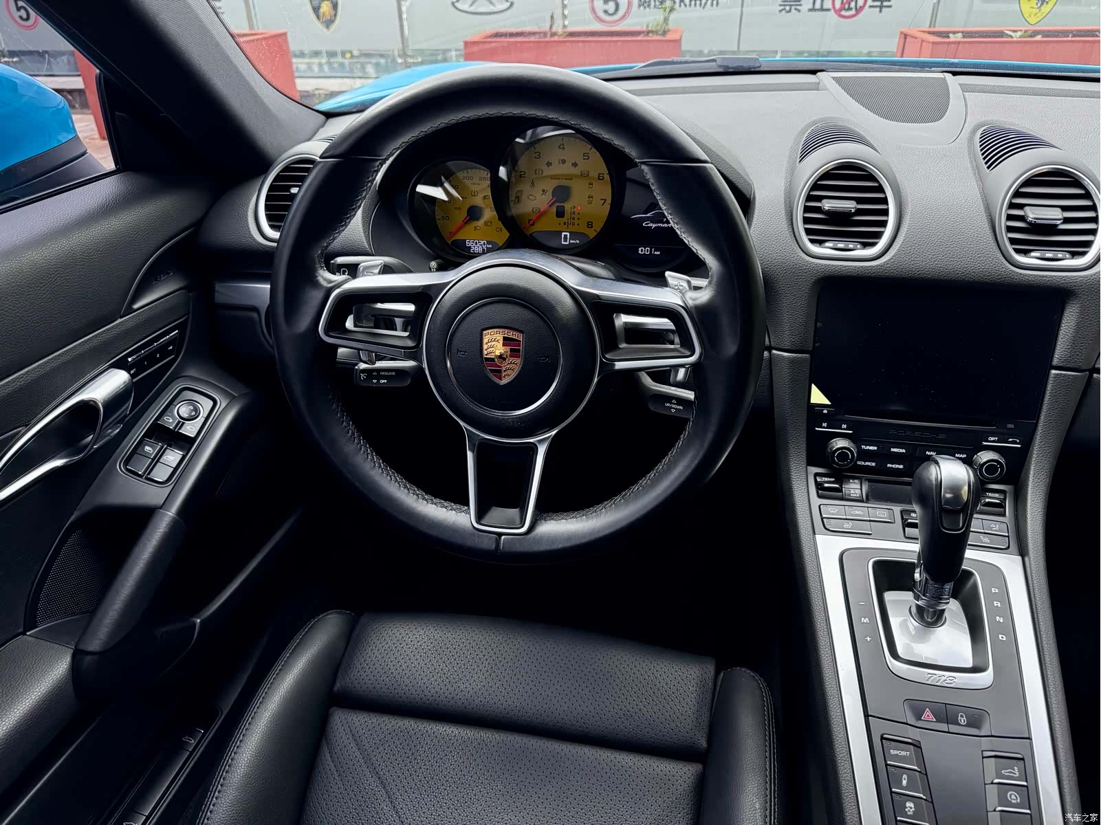 Porsche Cayman, 2017 11