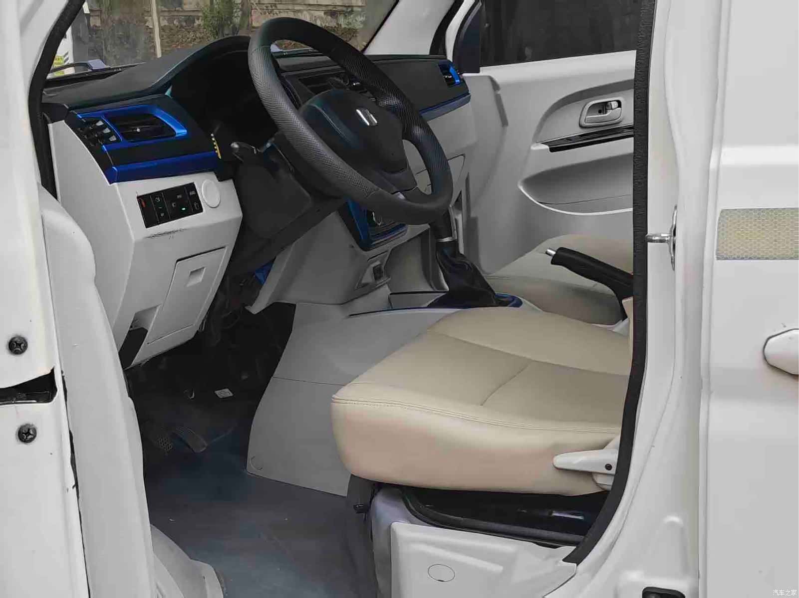 Geely E5, 2022 8