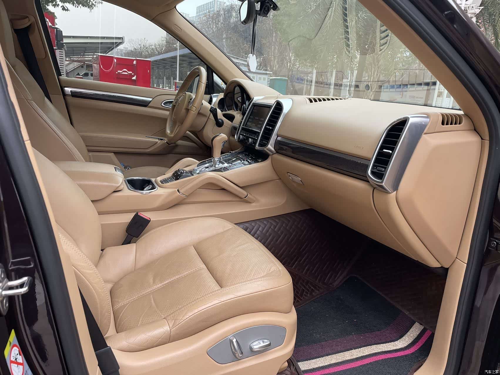 Porsche Cayenne, 2014 9