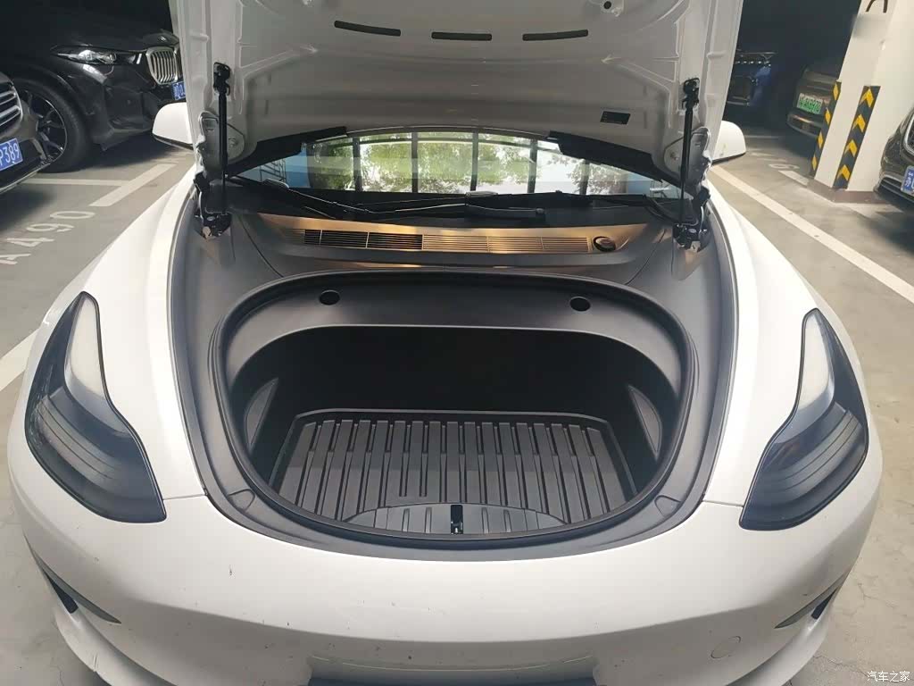 Tesla Model 3, 2021 11