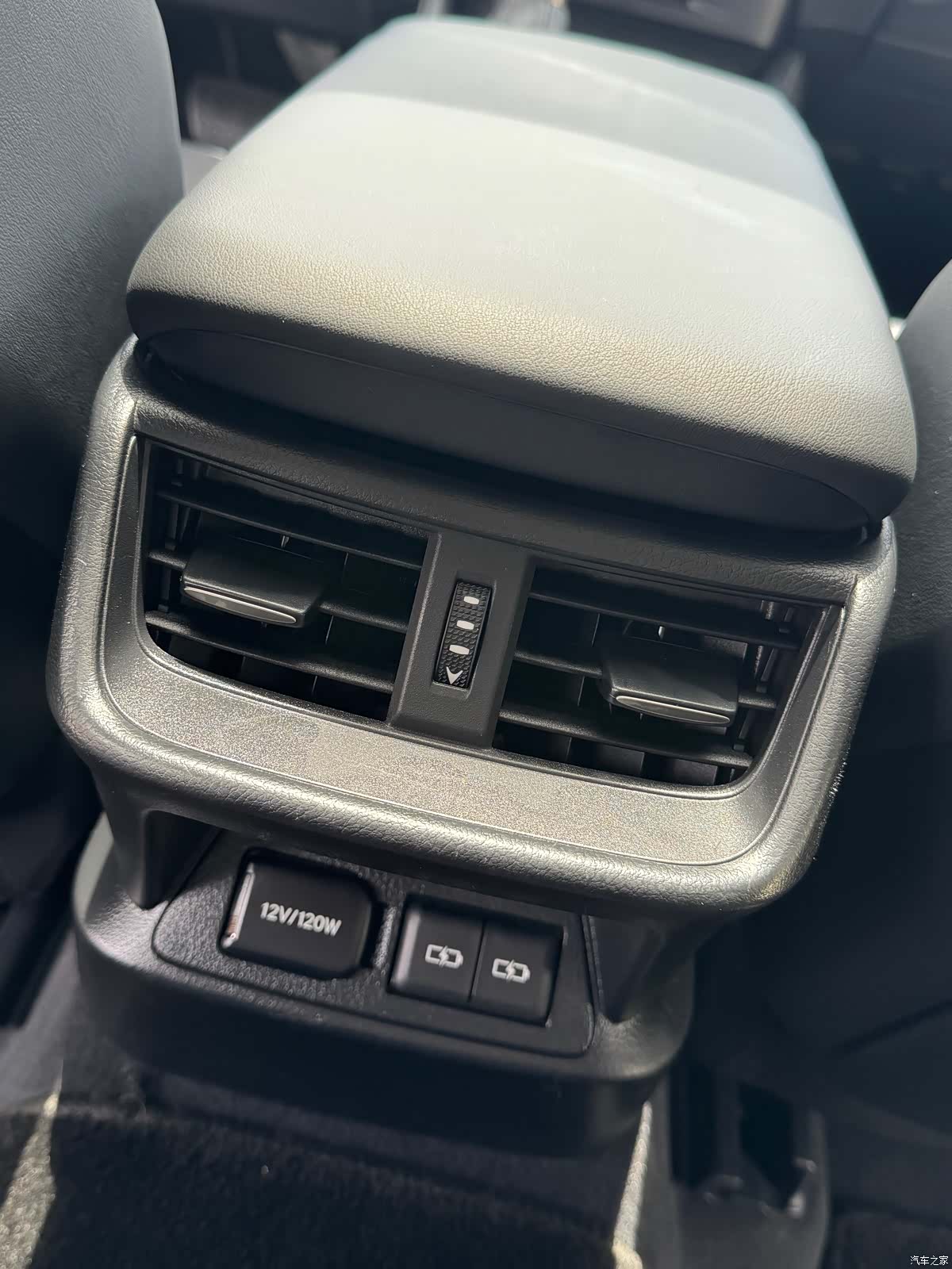 Lexus ES, 2022 11