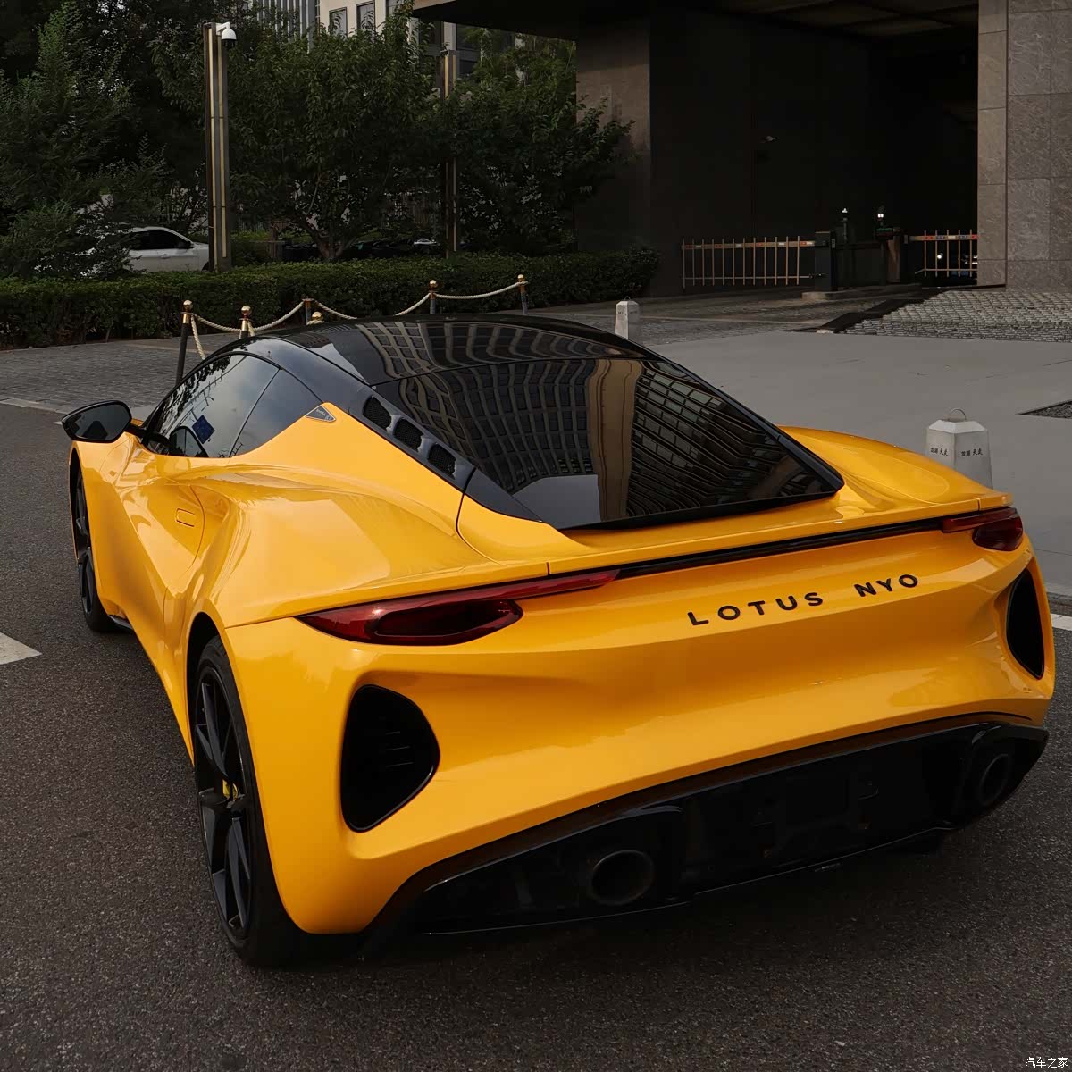 Lotus EMIRA, 2024 7