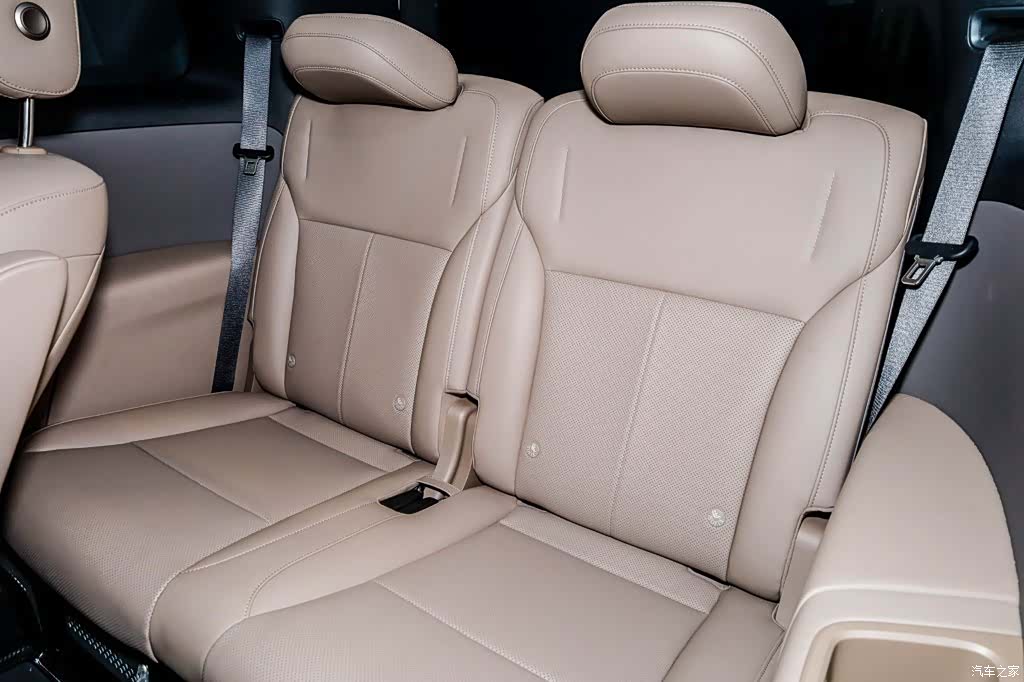 Li Auto i8, 2025 11
