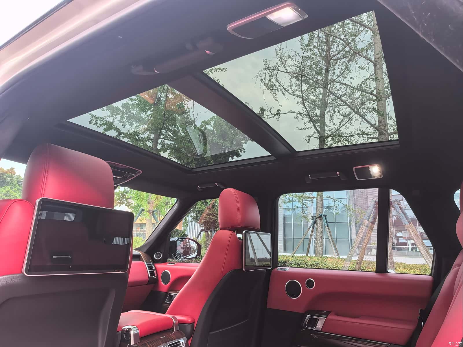 Land Rover Range Rover, 2019 12