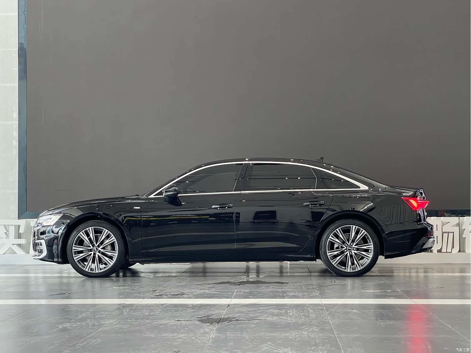 Audi A6L, 2023 3