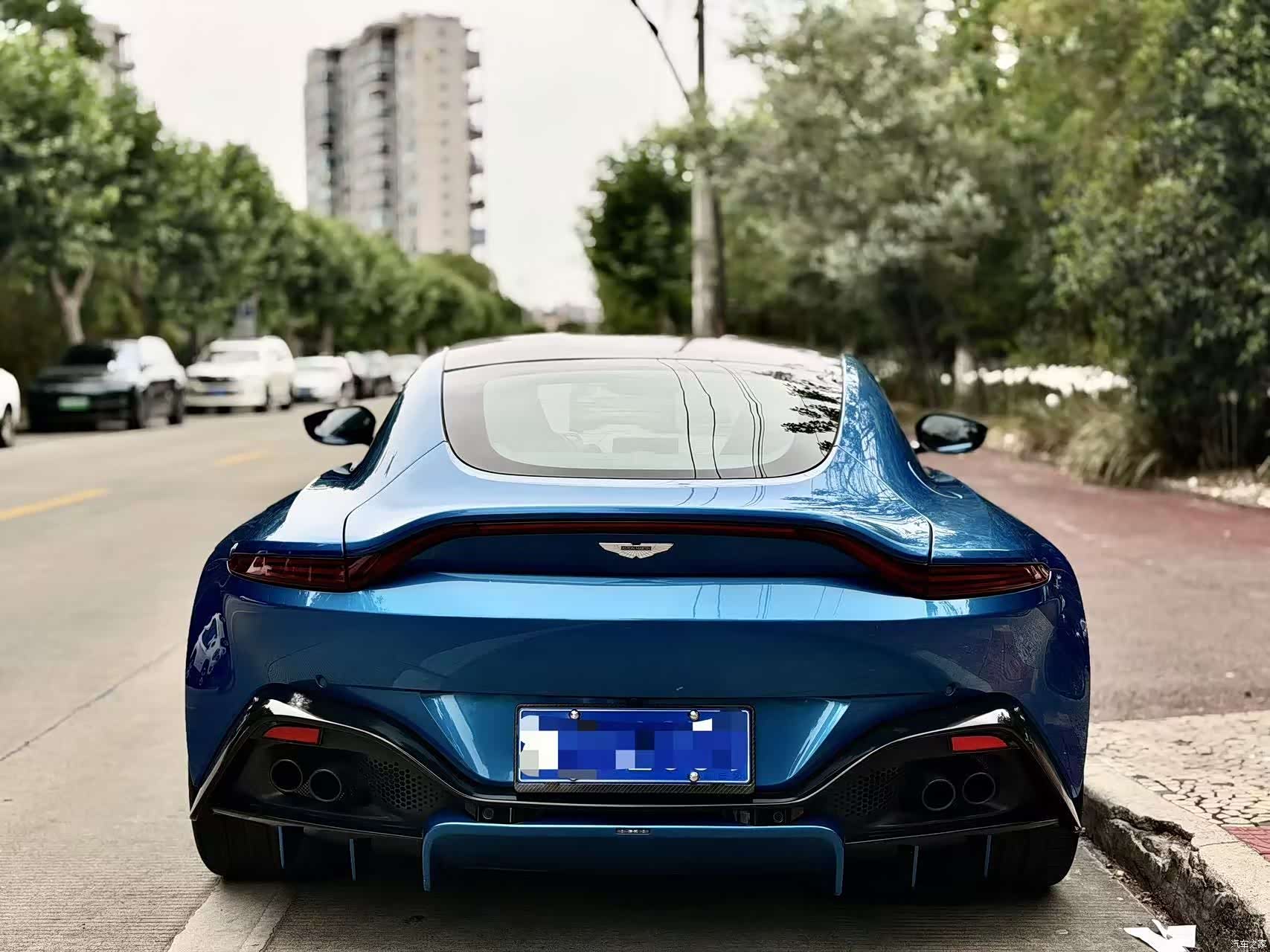 Aston Martin Vantage, 2020 3