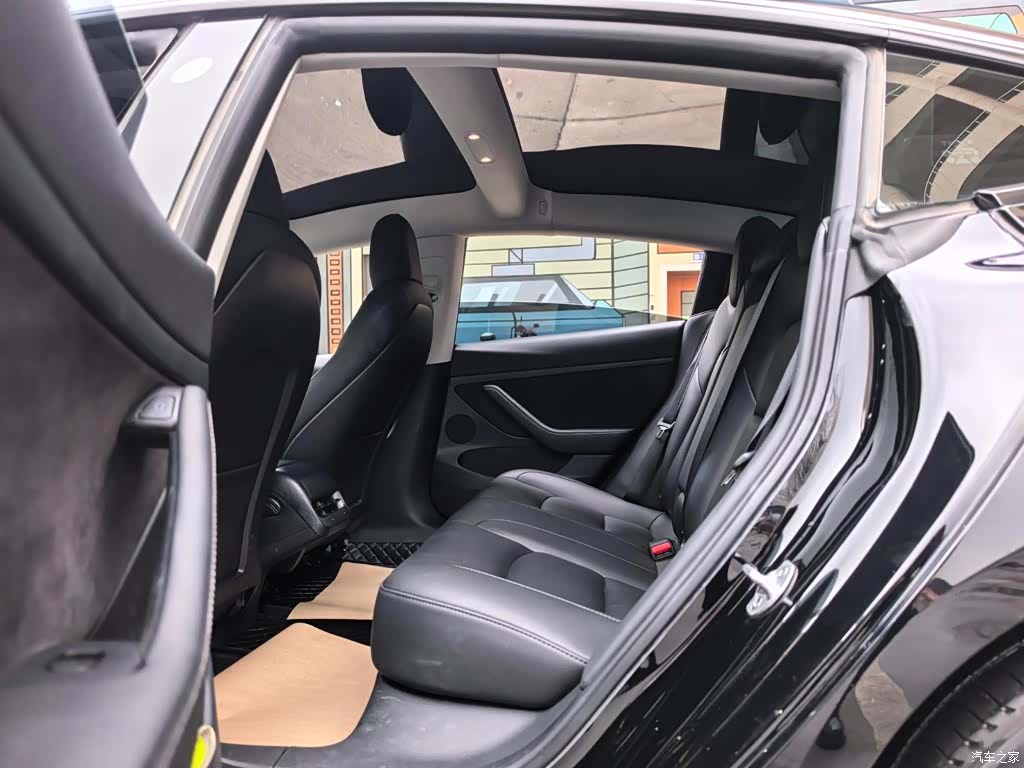 Tesla Model 3, 2023 6