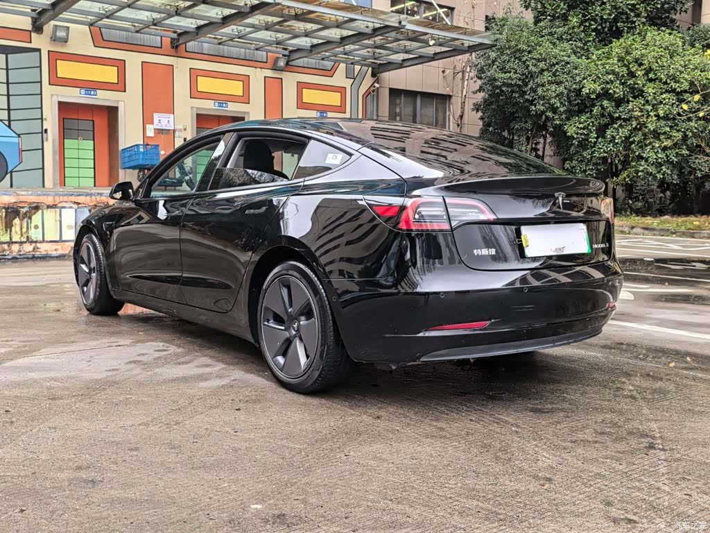 Tesla Model 3, 2023 17