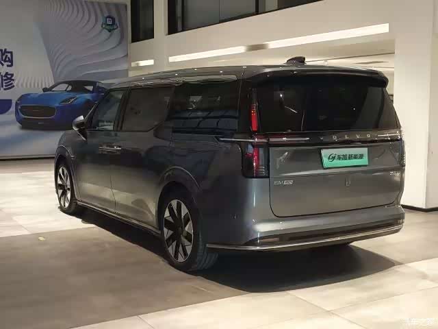 Volvo EM90, 2024 9