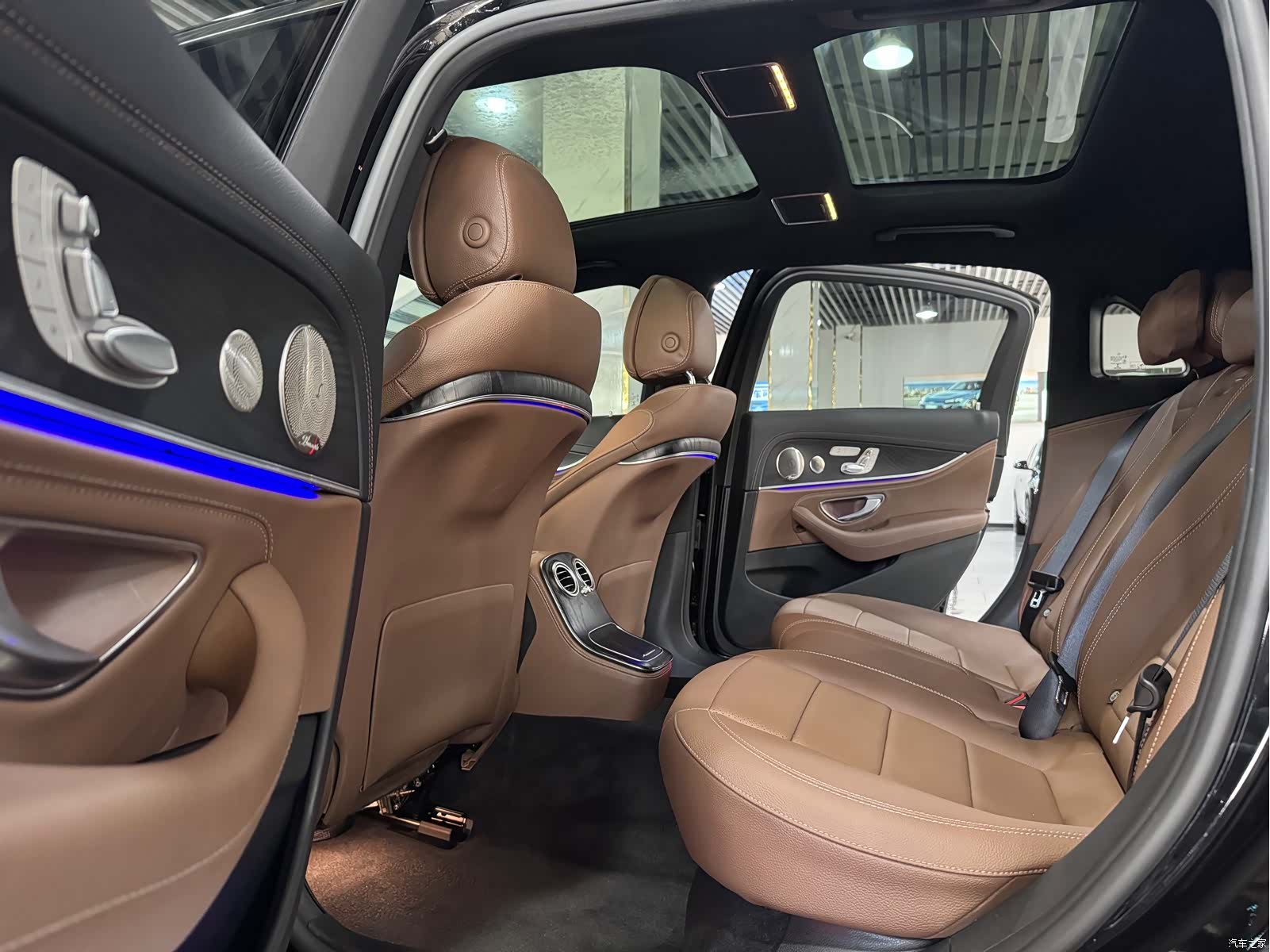 Mercedes-Benz E-Class, 2023 все фото