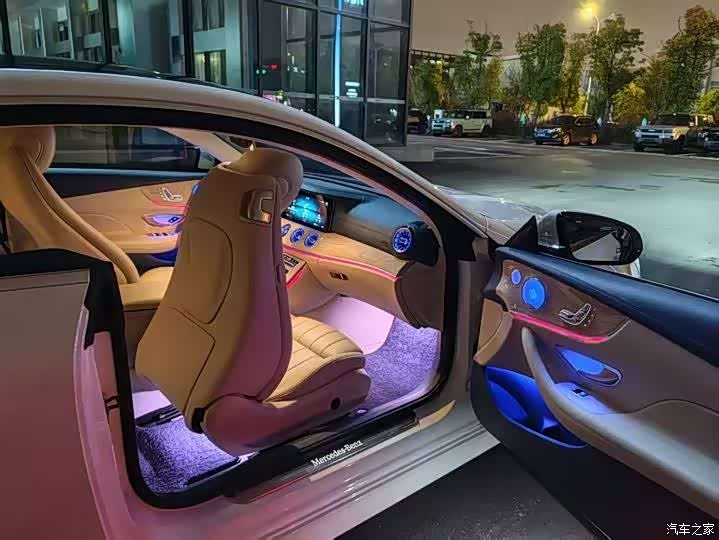 Mercedes-Benz E-Class, 2023 16