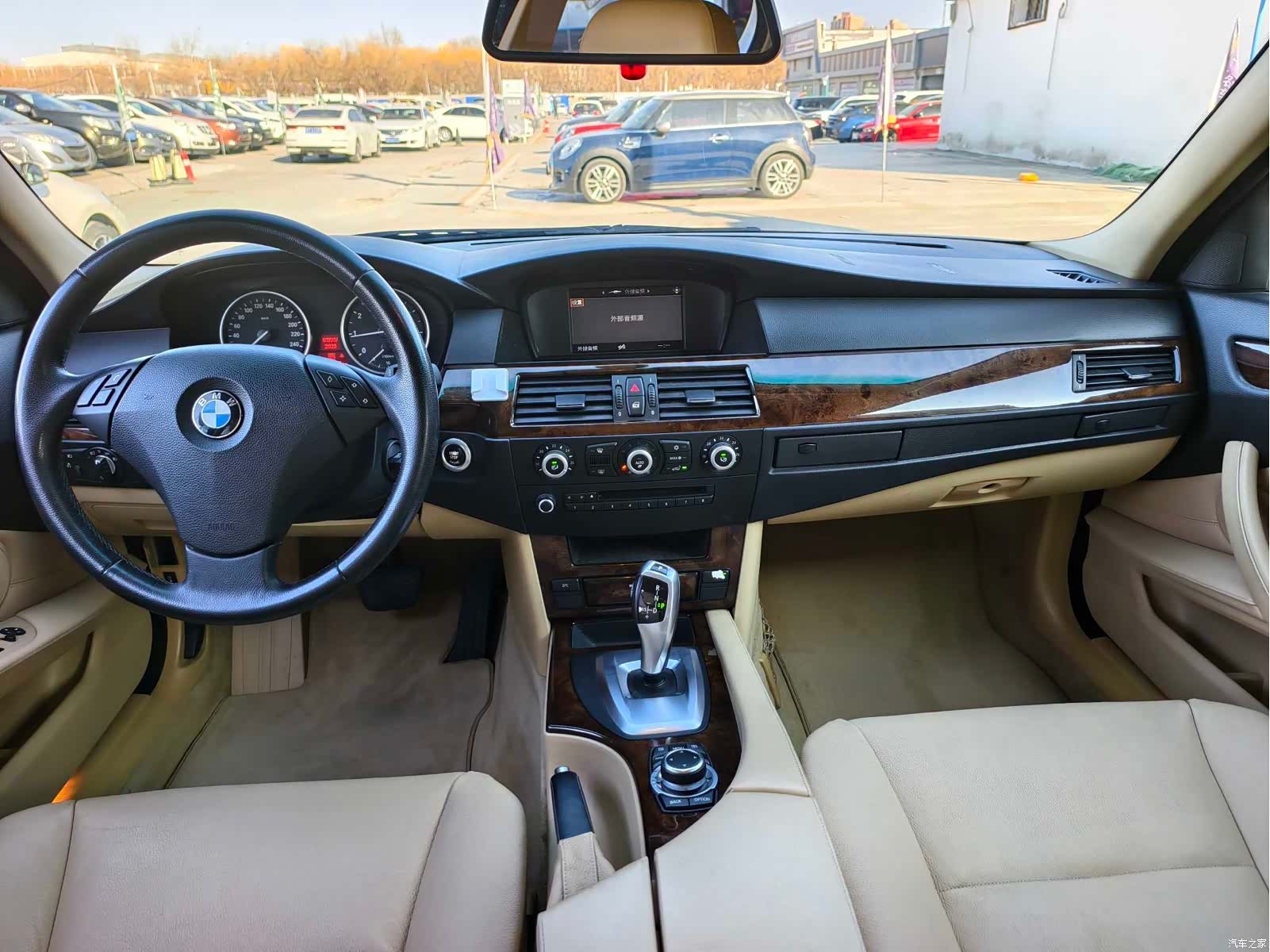 BMW 5 Series, 2010 12