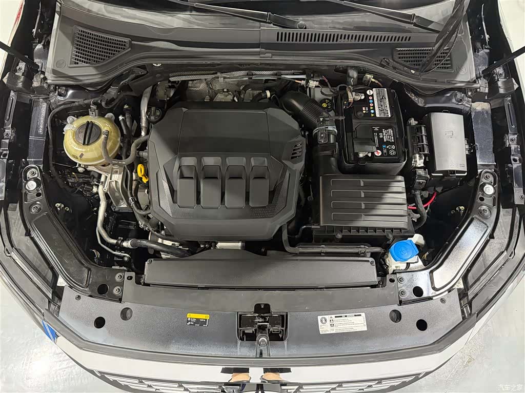 Volkswagen Passat, 2020 9